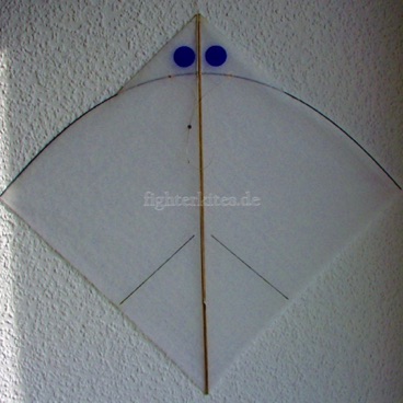 Segel: -
Segelmaterial: Ripstop-Nylon
Bogenstab: Carbon 1,3 mm
Mittelstab: Bambus geschnitzt
Gesamtgewicht: 9,4 g Segel: -
Segelmaterial: Ripstop-Nylon
Bogenstab: Carbon 1,3 mm
Mittelstab: Bambus geschnitzt
Gesamtgewicht: 9,4 g